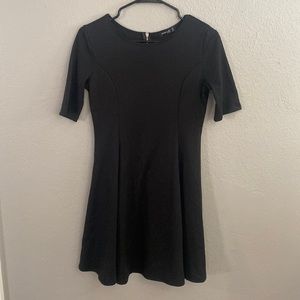 Woman black zip up dress size M